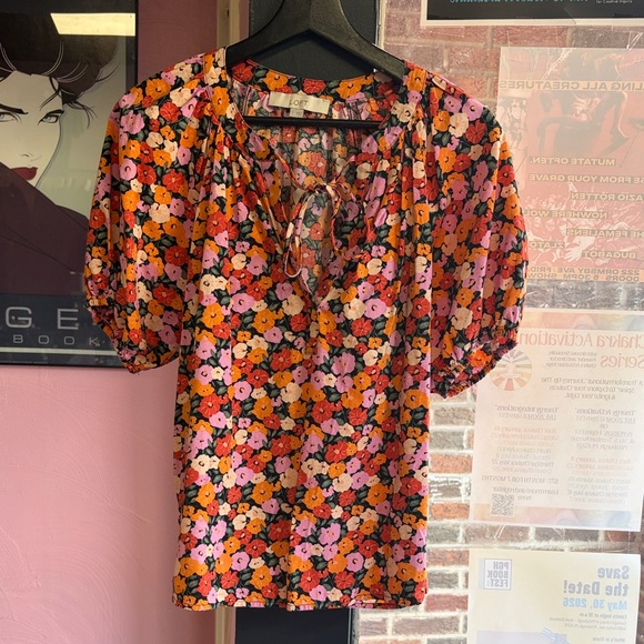 LOFT Tops - LOFT Multicolor Floral Blouse with Puff Sleeves
